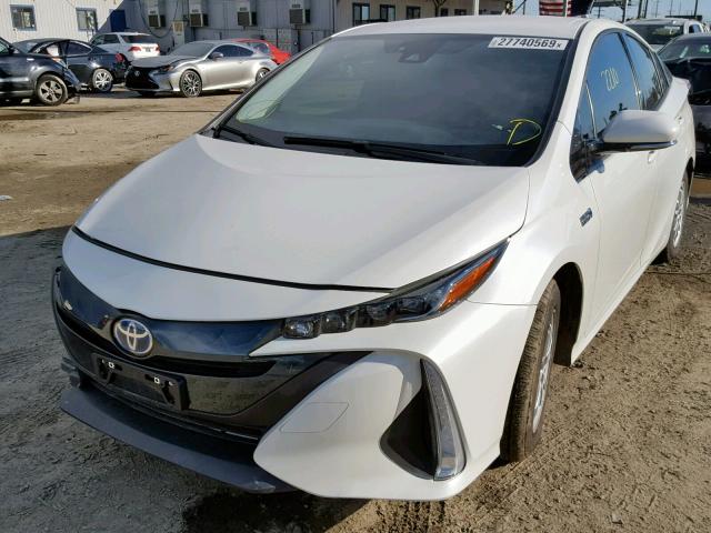 JTDKARFP7J3091475 - 2018 TOYOTA PRIUS PRIM თეთრი ფოტო 2