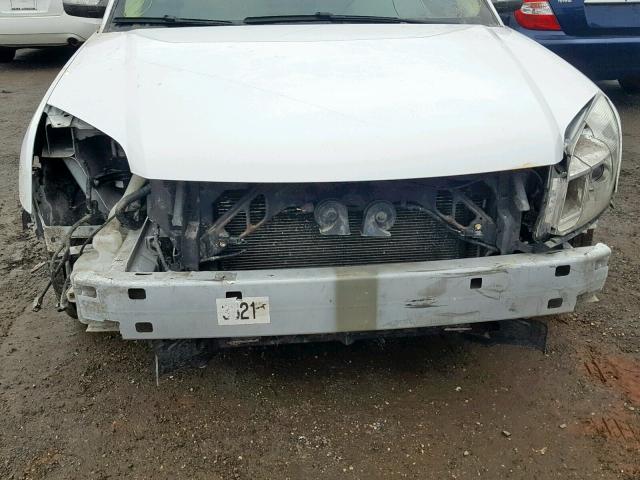 1MEHM42WX8G608397 - 2008 MERCURY SABLE PREM WHITE photo 9