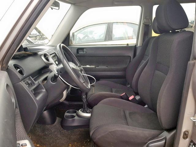 JTLKT334854026348 - 2005 TOYOTA SCION XB 灰色 照片 5