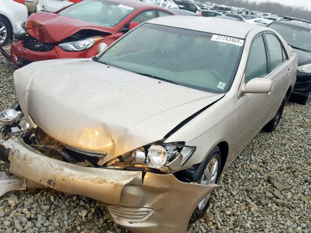 4T1BE32K75U568493 - 2005 TOYOTA CAMRY LE GOLD photo 2