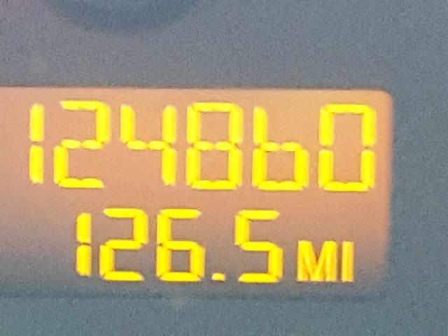 1G8AN12F75Z170852 - 2005 SATURN ION LEVEL RED photo 8