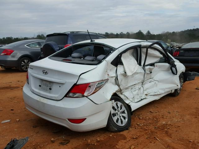 KMHCT4AE1GU084527 - 2016 HYUNDAI ACCENT SE WHITE photo 4