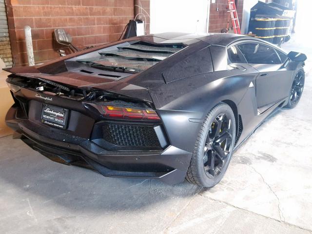 ZHWUC1ZD4CLA01248 - 2012 LAMBORGHINI AVENTADOR BLACK photo 4