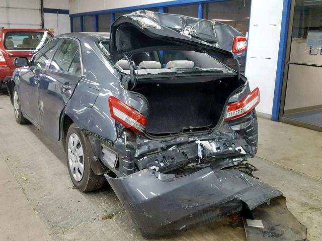 4T1BF3EK1AU033369 - 2010 TOYOTA CAMRY BASE GRAY photo 3