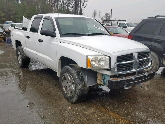 1D7HW48JX7S123928 - 2007 DODGE DAKOTA QUA WHITE photo 1