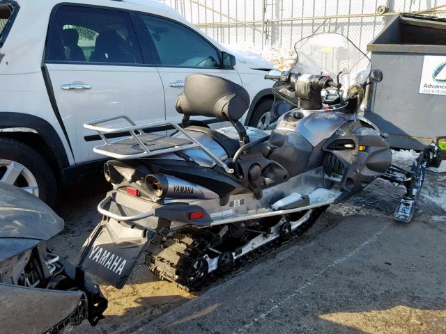 JYE8HF00X9A000085 - 2009 YAMAHA VENTURE GRAY photo 4