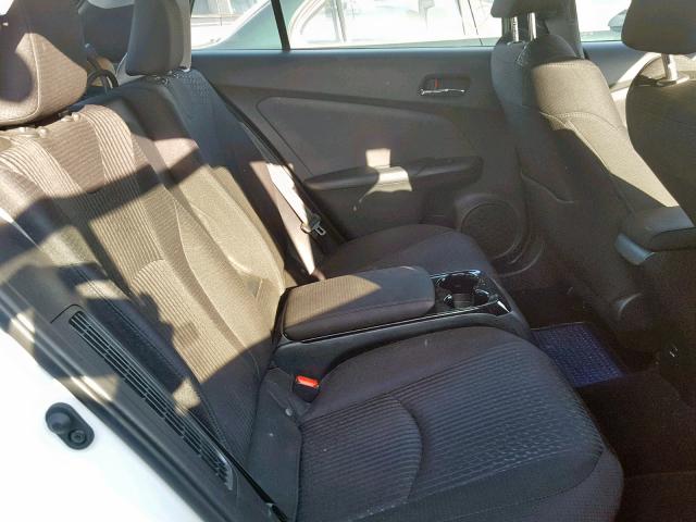 JTDKARFP9J3076637 - 2018 TOYOTA PRIUS PRIM 白色 照片 6