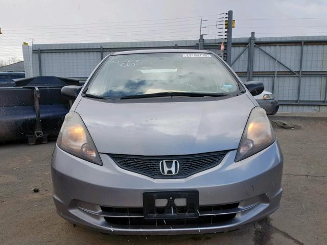 JHMGE8H21AC003170 - 2010 HONDA FIT SILVER photo 9