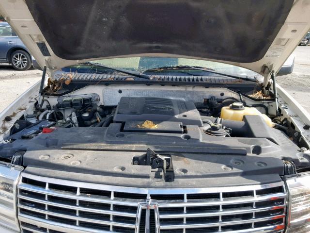 5LMFU28587LJ04134 - 2007 LINCOLN NAVIGATOR WHITE photo 7