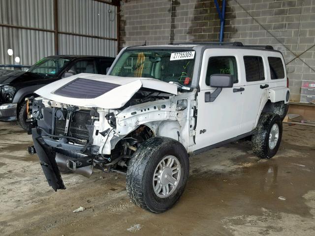 5GTEN13E388139999 - 2008 HUMMER H3 WHITE photo 2