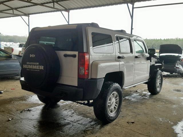 5GTEN13E388139999 - 2008 HUMMER H3 WHITE photo 4