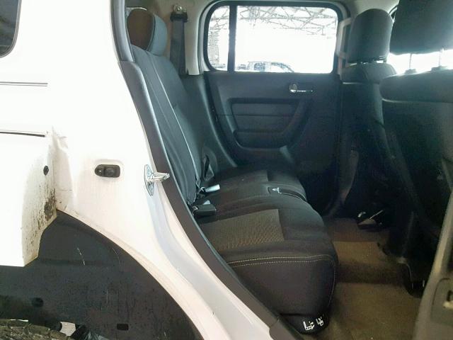 5GTEN13E388139999 - 2008 HUMMER H3 WHITE photo 6