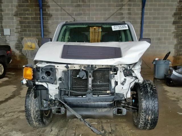 5GTEN13E388139999 - 2008 HUMMER H3 WHITE photo 7