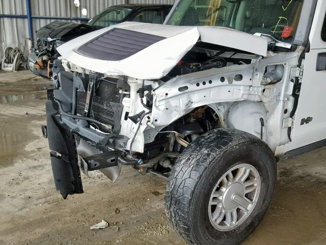 5GTEN13E388139999 - 2008 HUMMER H3 WHITE photo 9