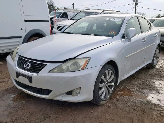 JTHCK262385023586 - 2008 LEXUS IS 250 WHITE photo 2