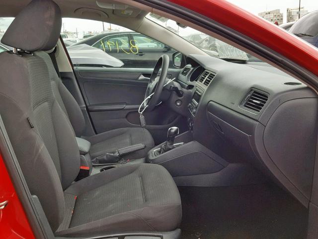 3VW2K7AJ1FM251616 - 2015 VOLKSWAGEN JETTA BASE RED photo 5