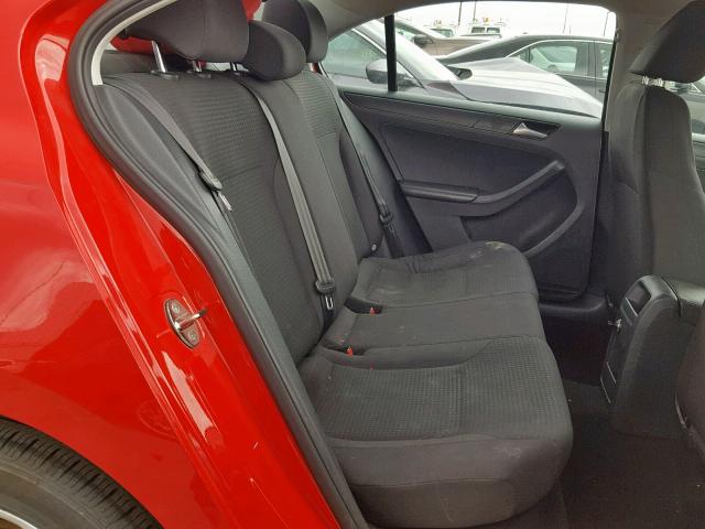 3VW2K7AJ1FM251616 - 2015 VOLKSWAGEN JETTA BASE RED photo 6