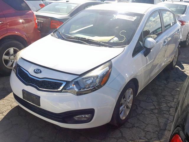 KNADN4A34D6147568 - 2013 KIA RIO EX WHITE photo 2