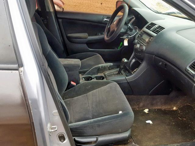 1HGCM56195A184517 - 2005 HONDA ACCORD DX GRAY photo 5