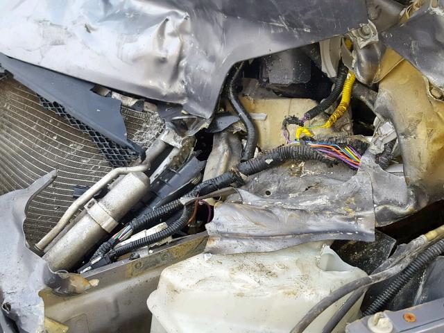 KL1TD66646B678559 - 2006 CHEVROLET AVEO BASE Күміс фото 9