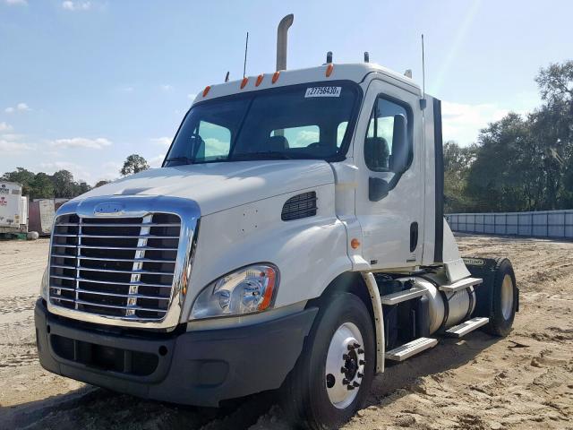 1FUBGADV8CSBV2287 - 2012 FREIGHTLINER CASCADIA 113  photo 2