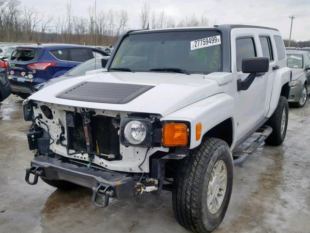 5GTDN13E578117352 - 2007 HUMMER H3 WHITE photo 2