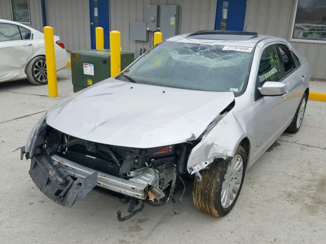 3FADP0L3XCR291605 - 2012 FORD FUSION HYB SILVER photo 2