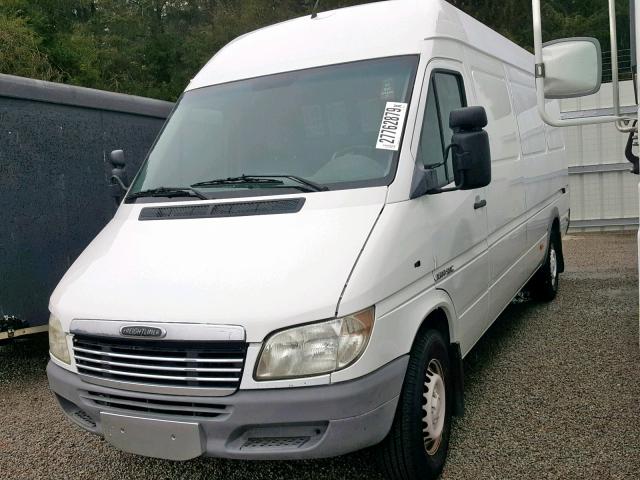 WDYPD744555827869 - 2005 FREIGHTLINER SPRINTER 2 WHITE photo 2