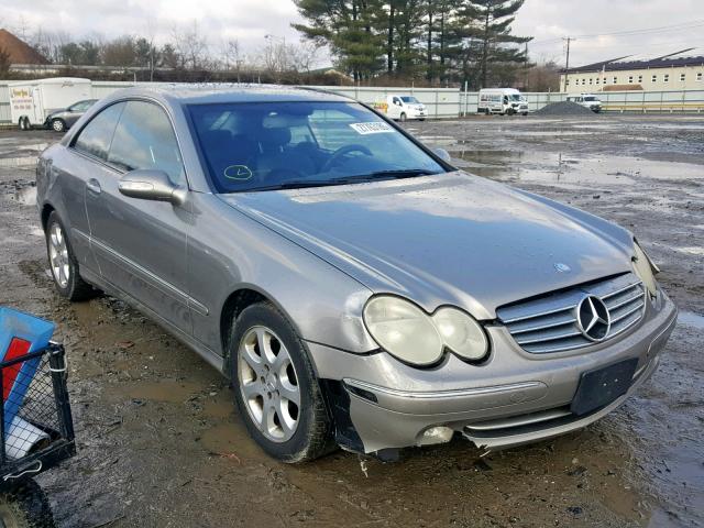 WDBTJ65J94F099076 - 2004 MERCEDES-BENZ CLK 320C GRAY photo 1