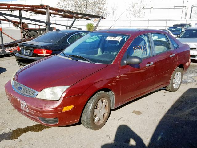 1FAHP34N67W134188 - 2007 FORD FOCUS ZX4 RED photo 2