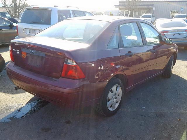 1FAHP34N67W134188 - 2007 FORD FOCUS ZX4 RED photo 4