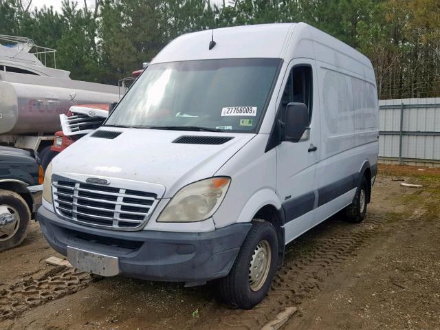 WDYPE745575155112 - 2007 FREIGHTLINER SPRINTER 2 WHITE photo 2