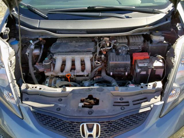 JHMGE8H38DC053593 - 2013 HONDA FIT GRAY photo 7