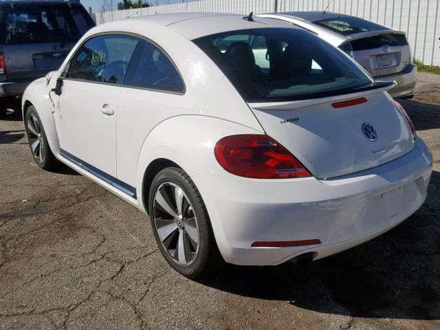 3VWVA7AT9CM654806 - 2012 VOLKSWAGEN BEETLE TUR WHITE photo 3