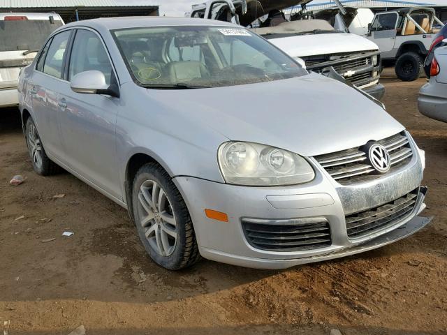 3VWSF71K06M786563 - 2006 VOLKSWAGEN JETTA 2.5 SILVER photo 1