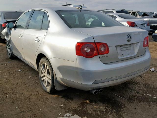 3VWSF71K06M786563 - 2006 VOLKSWAGEN JETTA 2.5 SILVER photo 3