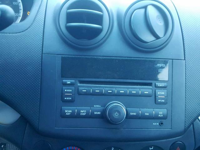 KL1TD6DE4AB131309 - 2010 CHEVROLET AVEO LS GRAY photo 9