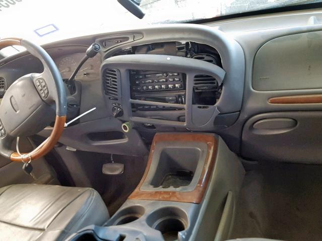 5LMPU28A9XLJ23535 - 1999 LINCOLN NAVIGATOR 黑色 照片 9