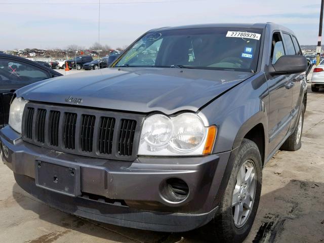 1J8GS48K47C656712 - 2007 JEEP GRAND CHER GRAY photo 2