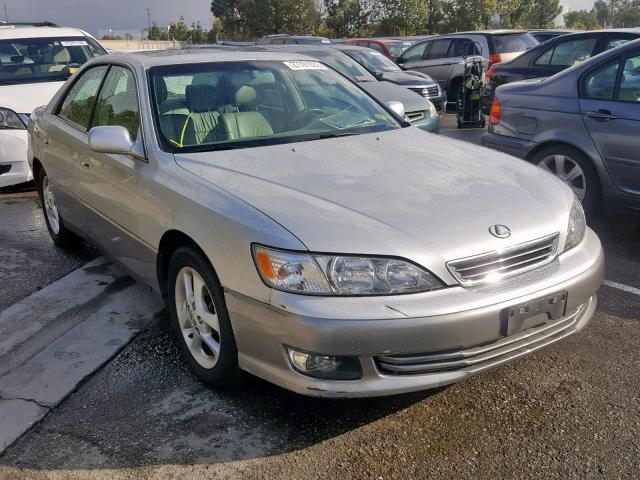 JT8BF28G110320898 - 2001 LEXUS ES 300 SILVER photo 1