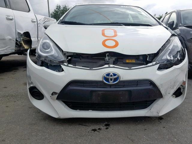 JTDKDTB37F1088599 - 2015 TOYOTA PRIUS C WHITE photo 9