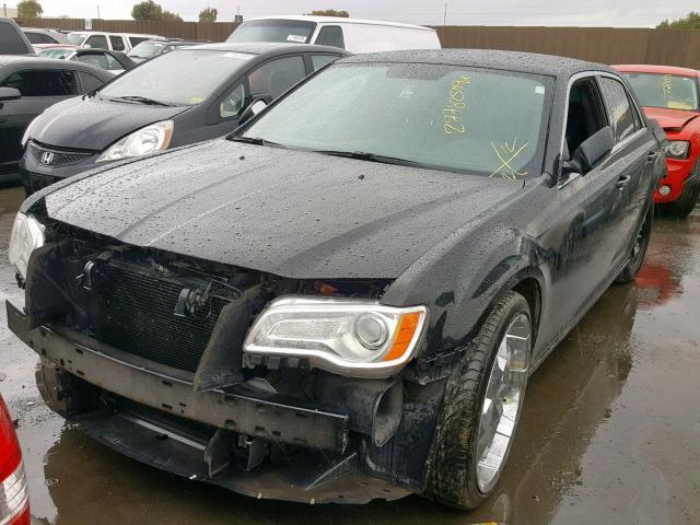 2C3CCAAG5DH588232 - 2013 CHRYSLER 300 BLACK photo 2