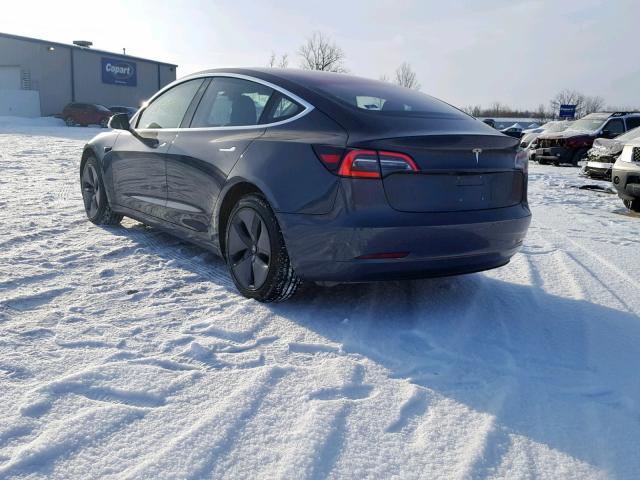 5YJ3E1EA7JF021386 - 2018 TESLA MODEL 3 GRAY photo 3