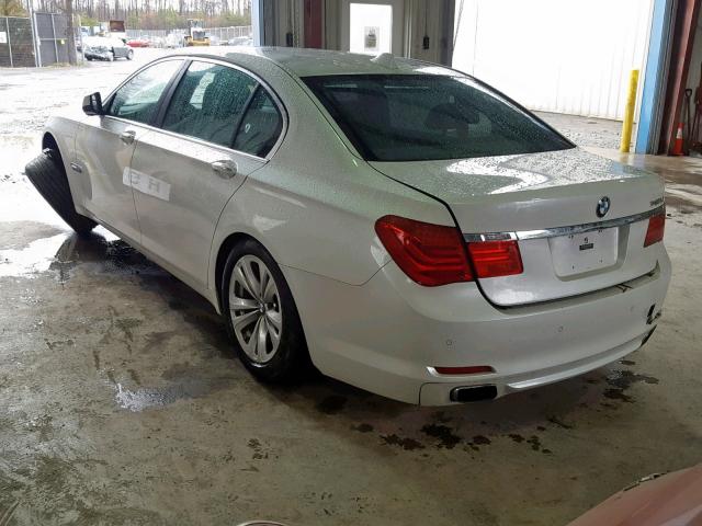 WBAKB4C51CC576617 - 2012 BMW 740 LI WHITE photo 3