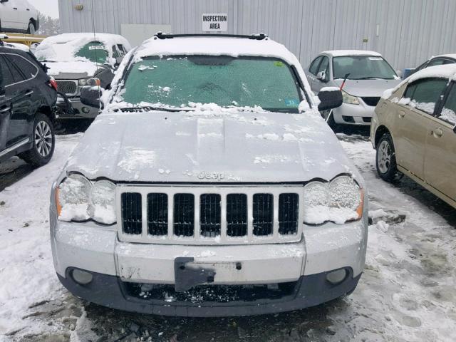 1J4PR4GK4AC146138 - 2010 JEEP GRAND CHER SILVER photo 9