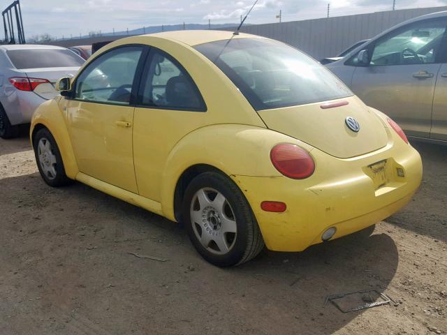 3VWCC21C8YM424315 - 2000 VOLKSWAGEN NEW BEETLE YELLOW photo 3
