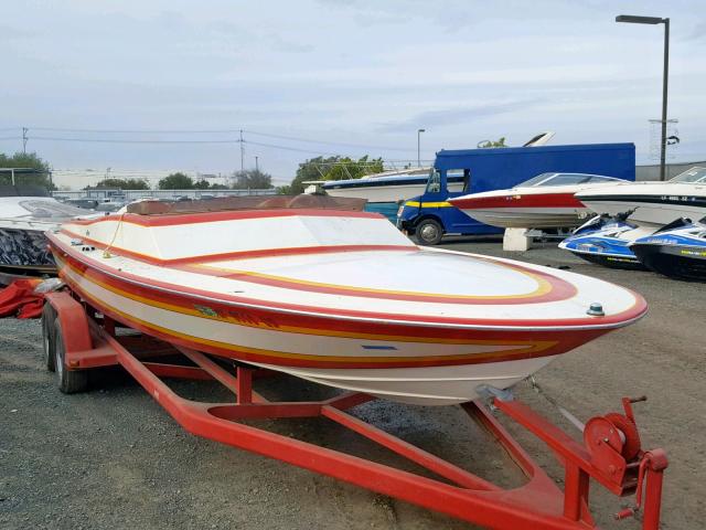 HCB212580182 - 1982 SKI BOAT TWO TONE photo 1