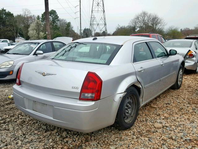 2C3KA43R26H106059 - 2006 CHRYSLER 300 SILVER photo 4