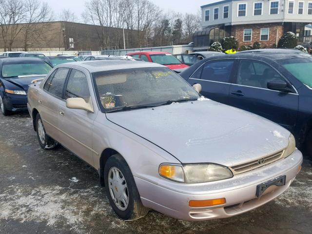 4T1GK13E7SU065392 - 1995 TOYOTA CAMRY XLE BEIGE photo 1