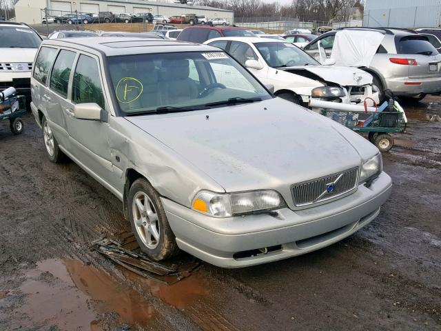 YV1LW61J0Y2711598 - 2000 VOLVO V70 BASE SILVER photo 1